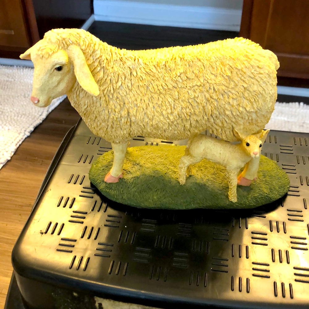 💗Kisangel Sheep with Lamb Figurine💗 Textured💗